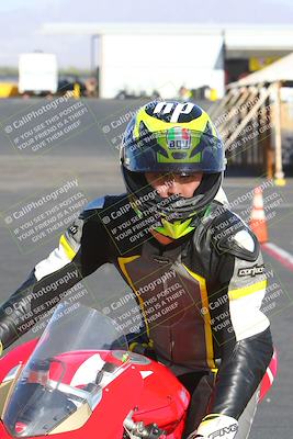 media/Apr-10-2022-SoCal Trackdays (Sun) [[f104b12566]]/Around the Pits/